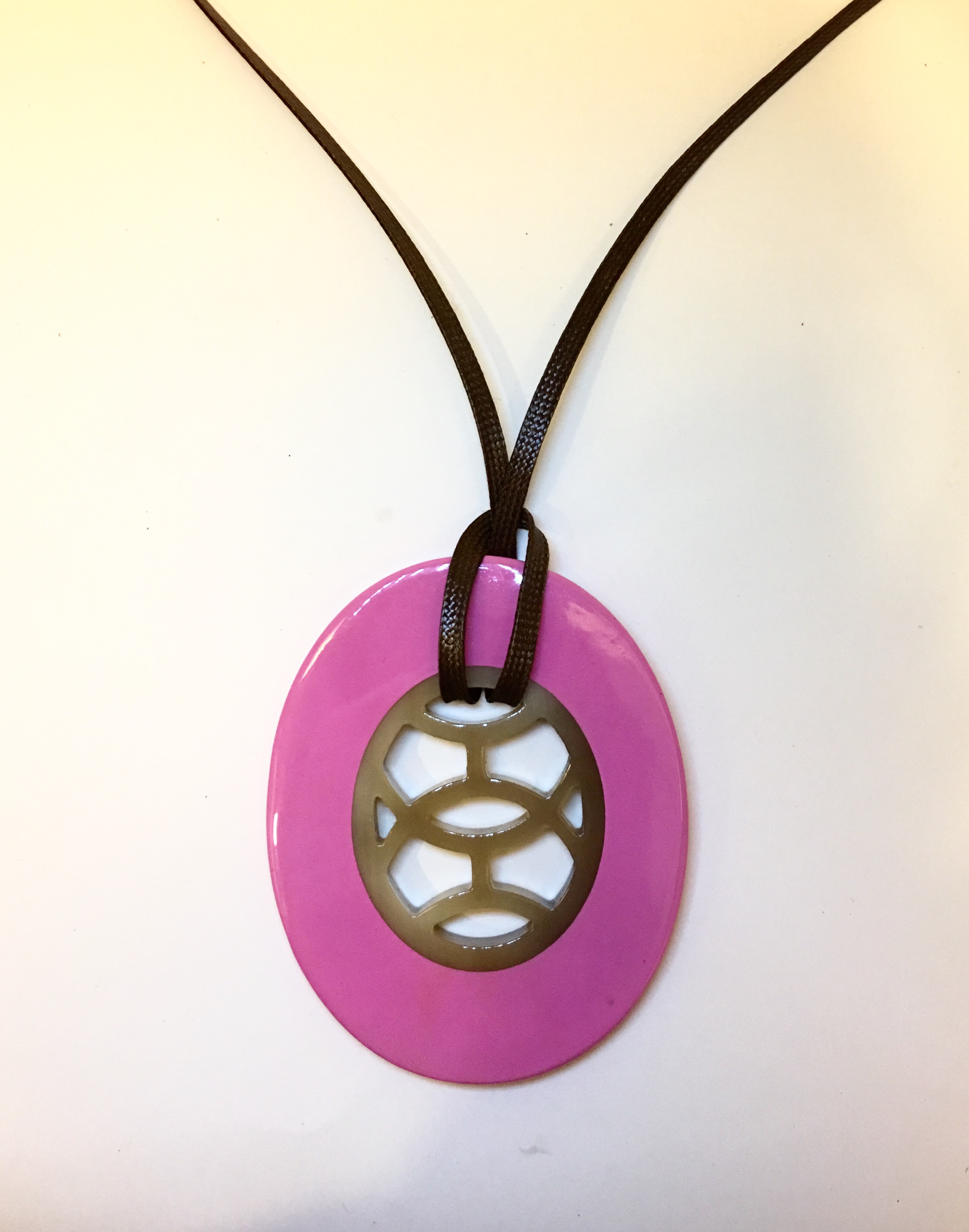 Buffalo Horn Lacquer Pendant Jewelry